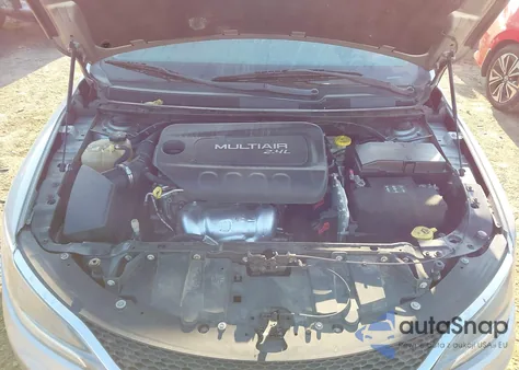 2015 Chrysler 200 Limited z USA, uszkodzony, nr VIN 1C3CCCAB7FN598366